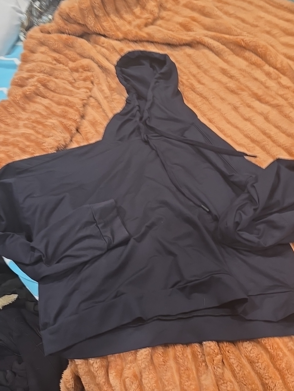 ❤️5/$25 Like New Womens Crop Hoodie